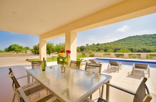 Pollenca Villa Sleeps 6 Pool Air Con Wifi T251852
