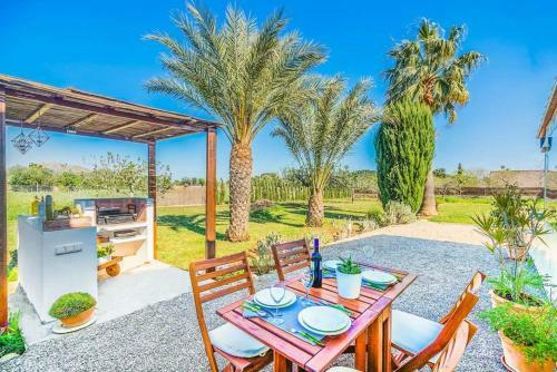Pollenca Villa Sleeps 3 Pool Air Con Wifi