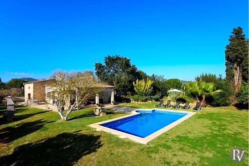 Pollenca Villa Sleeps 5 Pool Air Con