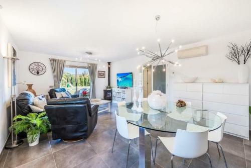 Sant Vicent De Sa Cala Villa Sleeps 8 Pool Air Con