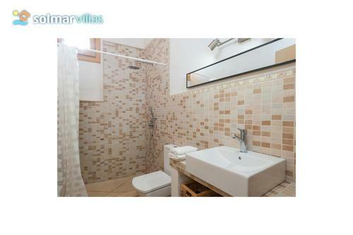 Cala San Vicente Villa Sleeps 6 Pool Air Con Wifi