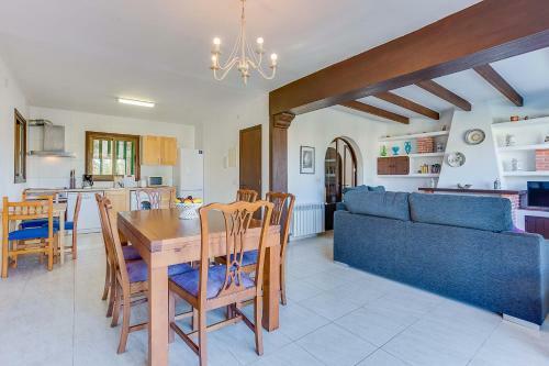 Porto Colom, Villa With Pool X 10 People