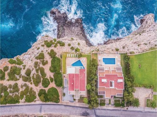Four-bedroom Holiday Home In Porto Colom