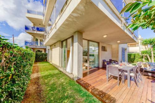 Beach Apartment Cirerer
