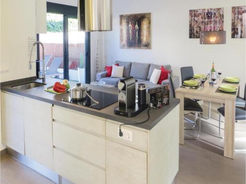 Two-bedroom Holiday Home In Rojales