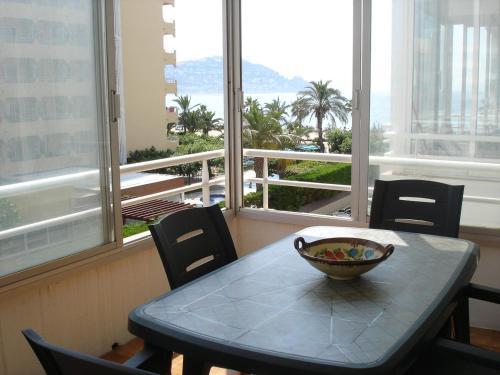 Apartamento Marenostrum 2-3-3
