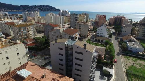Inmosantos Apartaments Nuria