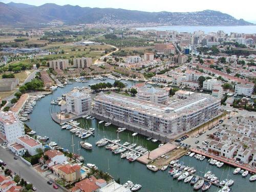Apartamento Basic Confort Port Canigo