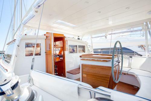 Restless Spirit Sailing Yacht