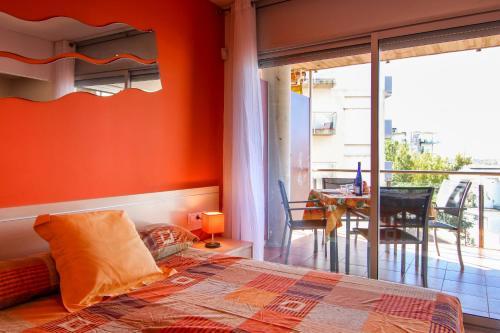 Bay Apartment