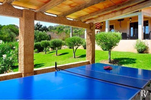 S'horta Villa Sleeps 10 Pool Air Con Wifi