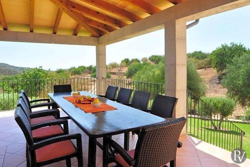 S'horta Villa Sleeps 10 Pool Air Con Wifi