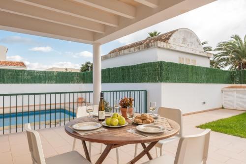 Villa Clear