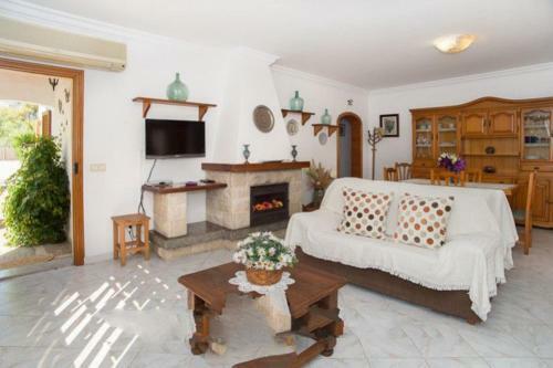 Sa Rapita Villa Sleeps 6 Air Con Wifi