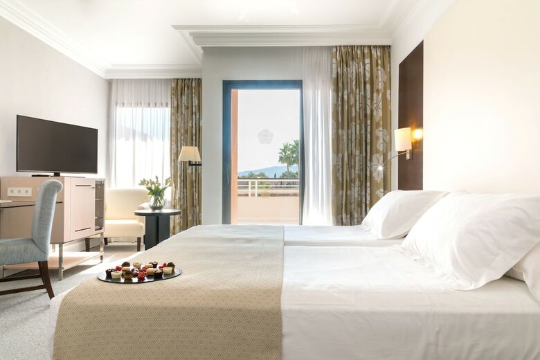 Gpro Valparaiso Palace Hotel & Spa