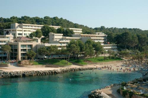 Hotel Occidental Cala Vi�as