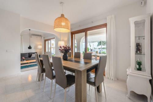 Villa Kiku Ibiza: Excellent Location, Refurbished