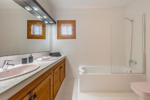 Villa Kiku Ibiza: Excellent Location, Refurbished