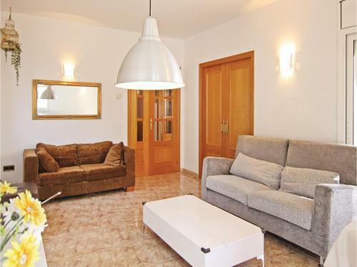 Three-bedroom Holiday Home In Santa Cristina D'aro