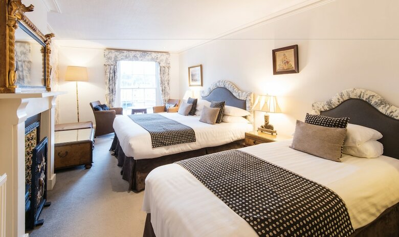 Royal Castle Hotel