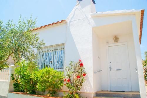 La Platja De Calafell Villa Sleeps 6 Pool Wifi