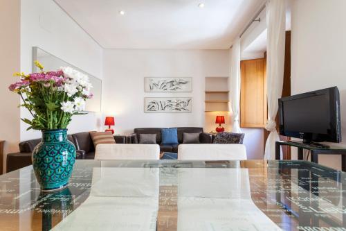 Artists Design - Space Maison Apartments