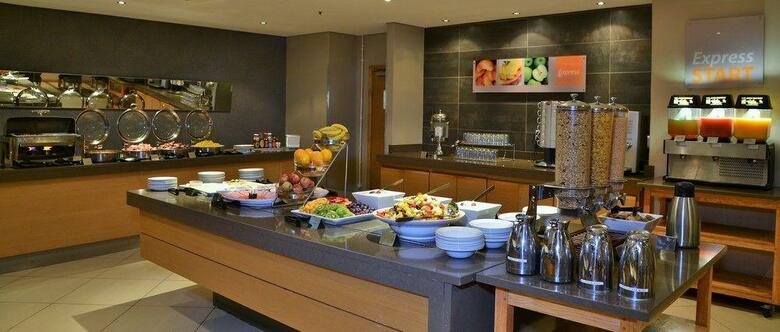 Hotel Holiday Inn Express Pretoria-sunnypark
