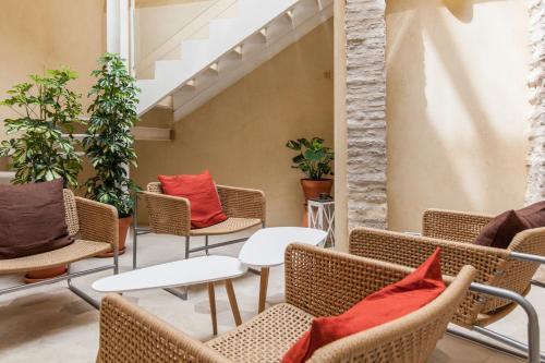 Fantastic 3-floor Apartment With Private Terrace