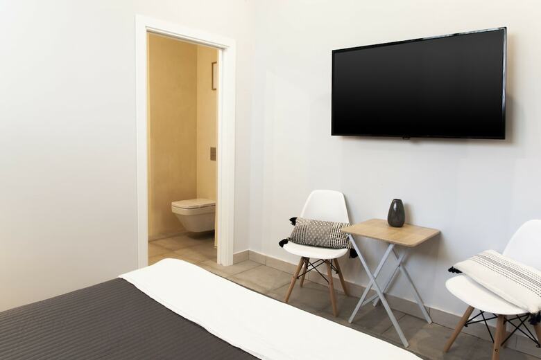 Hostal Welldone Metropol