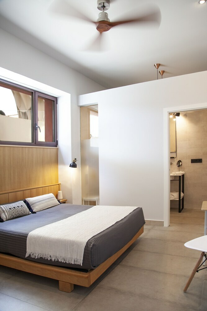 Hostal Welldone Metropol