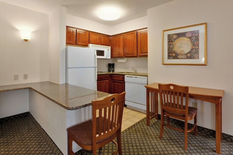 Hotel Staybridge Suites Allentown Be