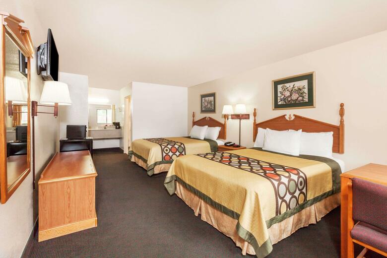 Hotel Super 8 Arlington East