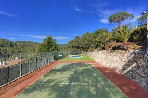 Tamariu Apartment Sleeps 6 Pool T425189