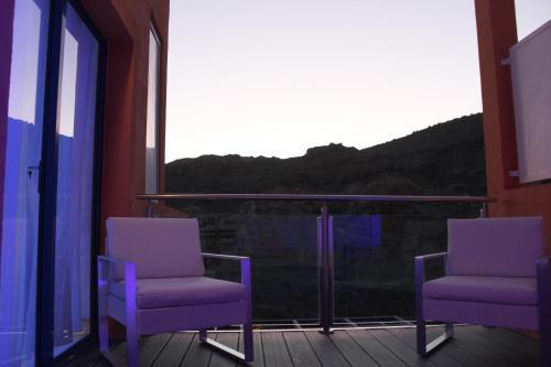 Luxury African Apartment With Pool In Taurito, Mog�n.