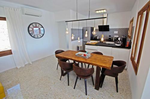 Suerte - Sea View Villa With Private Pool In Moraira