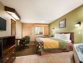 Hotel Super 8 Baton Rouge/i-12