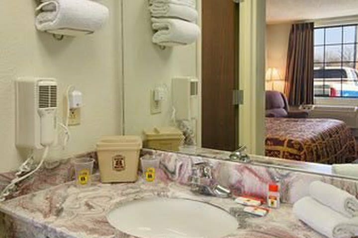Hotel Super 8 Clarksville East