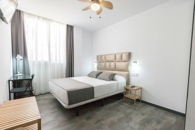 Hostal Bajondillo Beach Cozy Inns