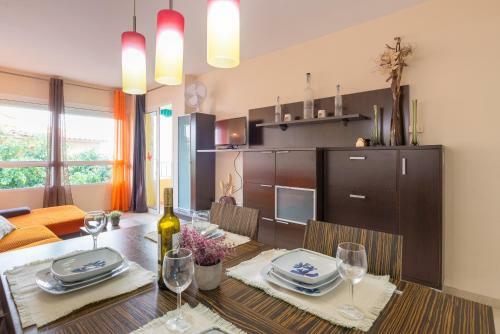 Malagasuite Torremolinos Beach Apartment