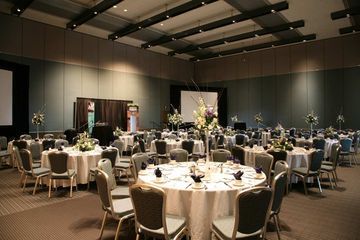 Hotel Embassy Suites Hampton Roads Va
