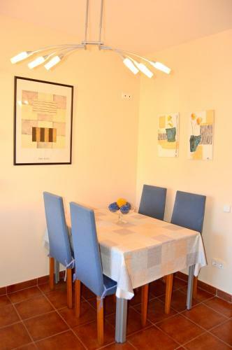 La Maison Jaune - Holiday House