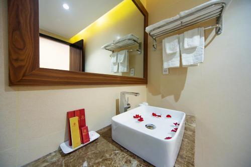 Hotel Vinh Hung 2