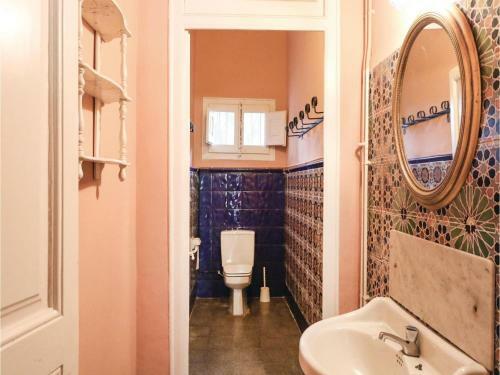 Thirteen-bedroom Holiday Home In Vilanova Del Valles