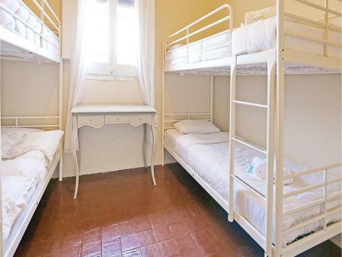 Thirteen-bedroom Holiday Home In Vilanova Del Valles