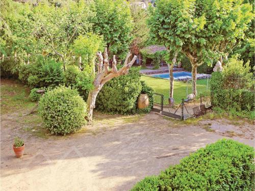 Thirteen-bedroom Holiday Home In Vilanova Del Valles