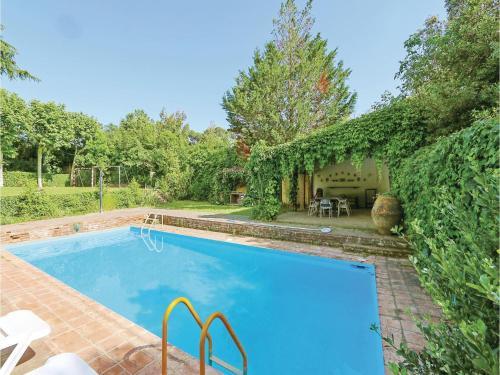 Thirteen-bedroom Holiday Home In Vilanova Del Valles