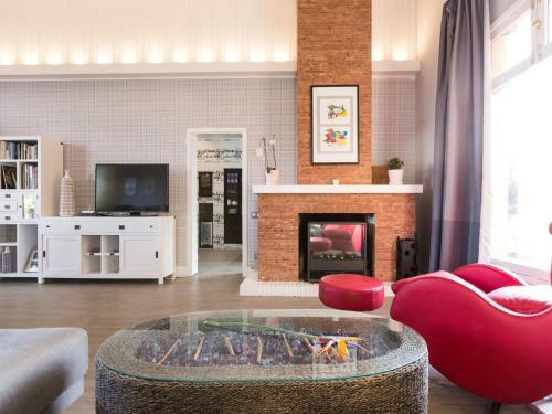 Excelsior Villa With Private Pool For 12 In Valsequillo