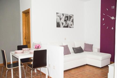 Viola Apartment