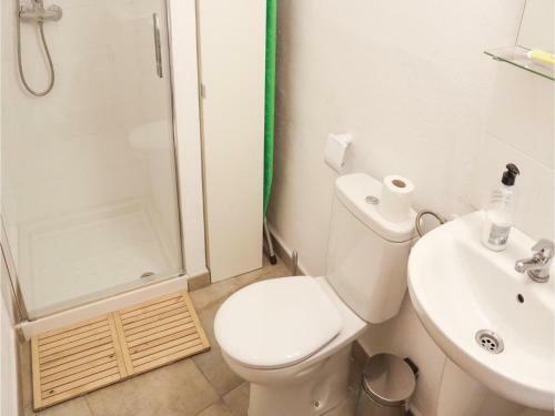 Two-bedroom Holiday Home In Velez-malaga