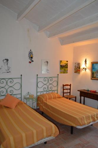Casa Con Magn�fico Jard�n A 5km De La Playa M Bla